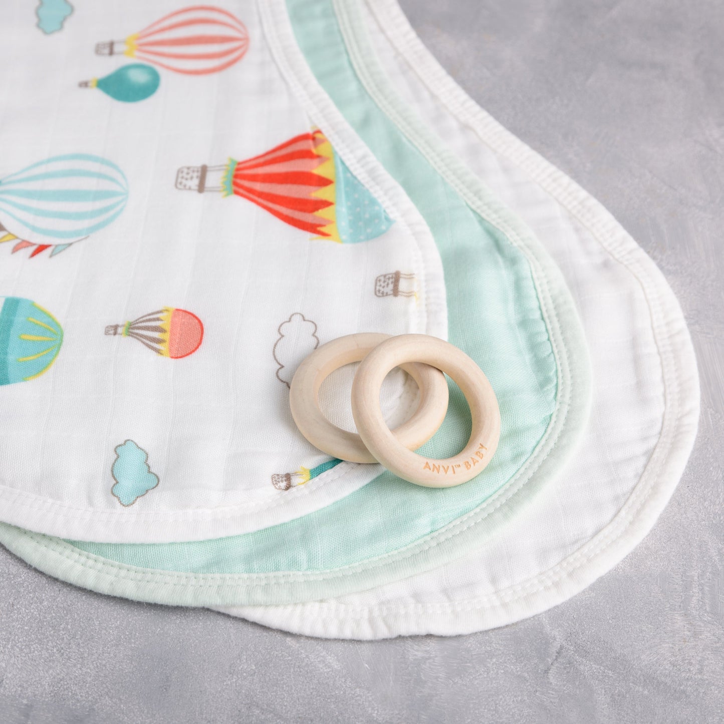 Set of 3 Organic Bamboo Burp & Bib Cloths in Balloons