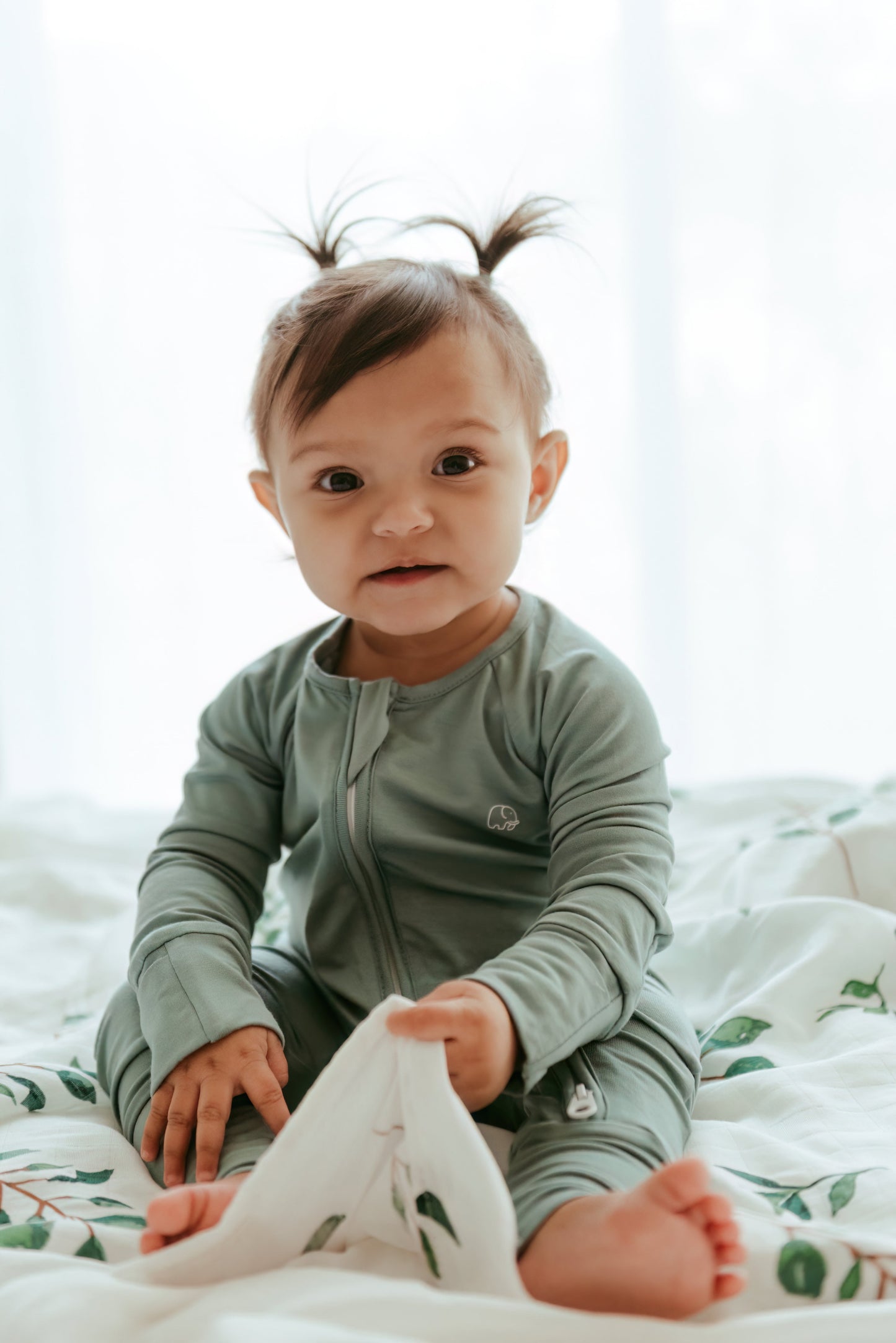 Set of 3 Bamboo Spandex Zipper Sleepsuits - Green/White/Blue