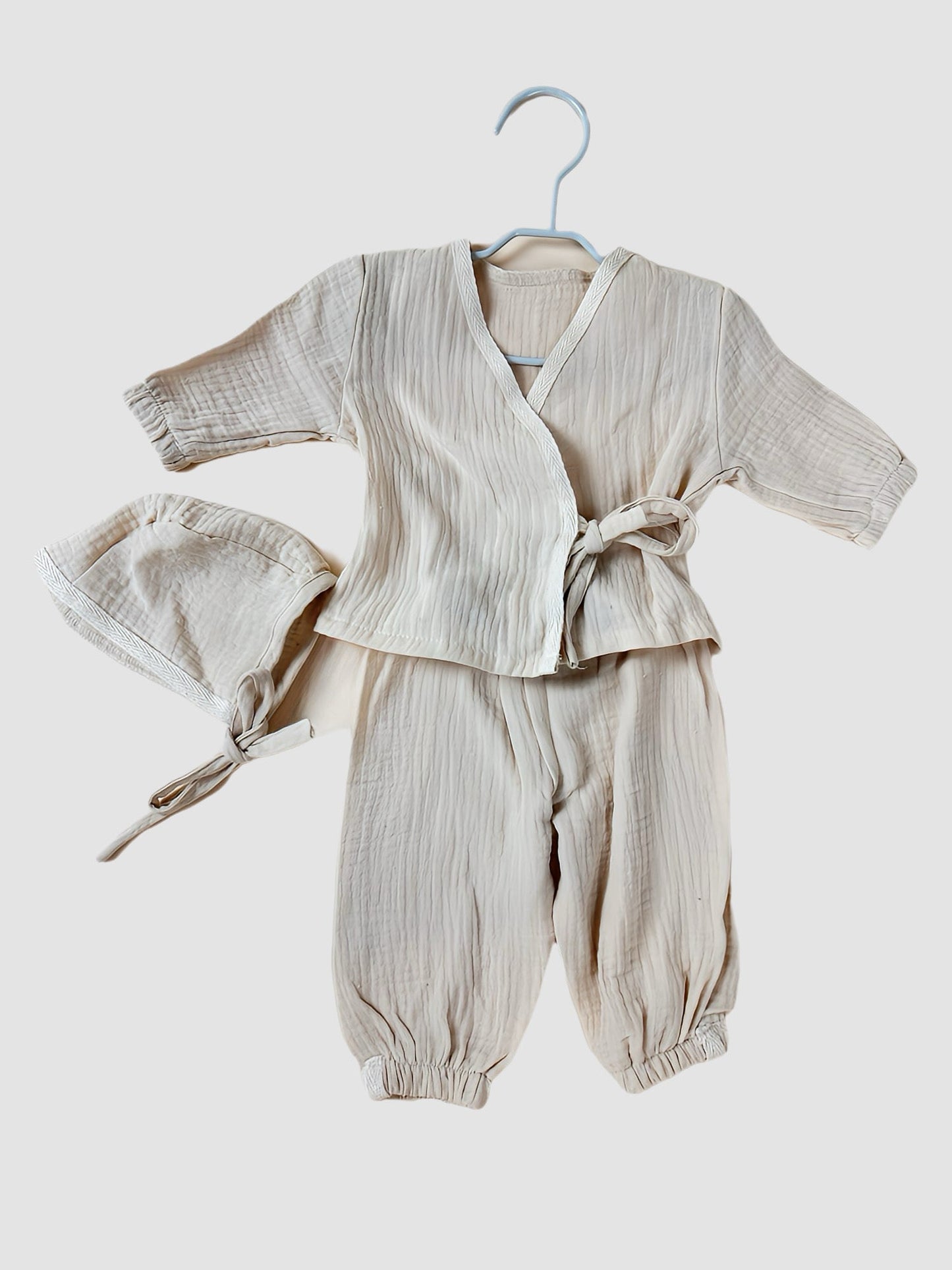 Sami Organic Muslin First Outfit Set