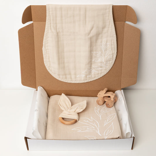 Baby Gift Set in Beige Organic Cotton