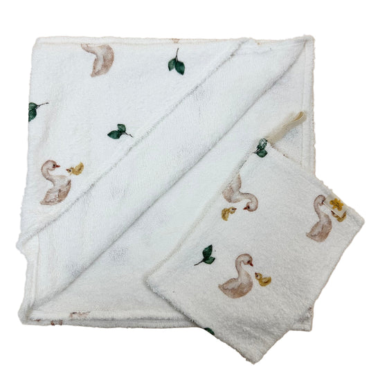 White hooded towel and washcloth with duck embroidery for newborn